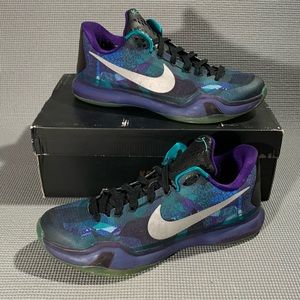 Nike Kobe 10 Overcome Men’s size 10 used but in great shape with original box